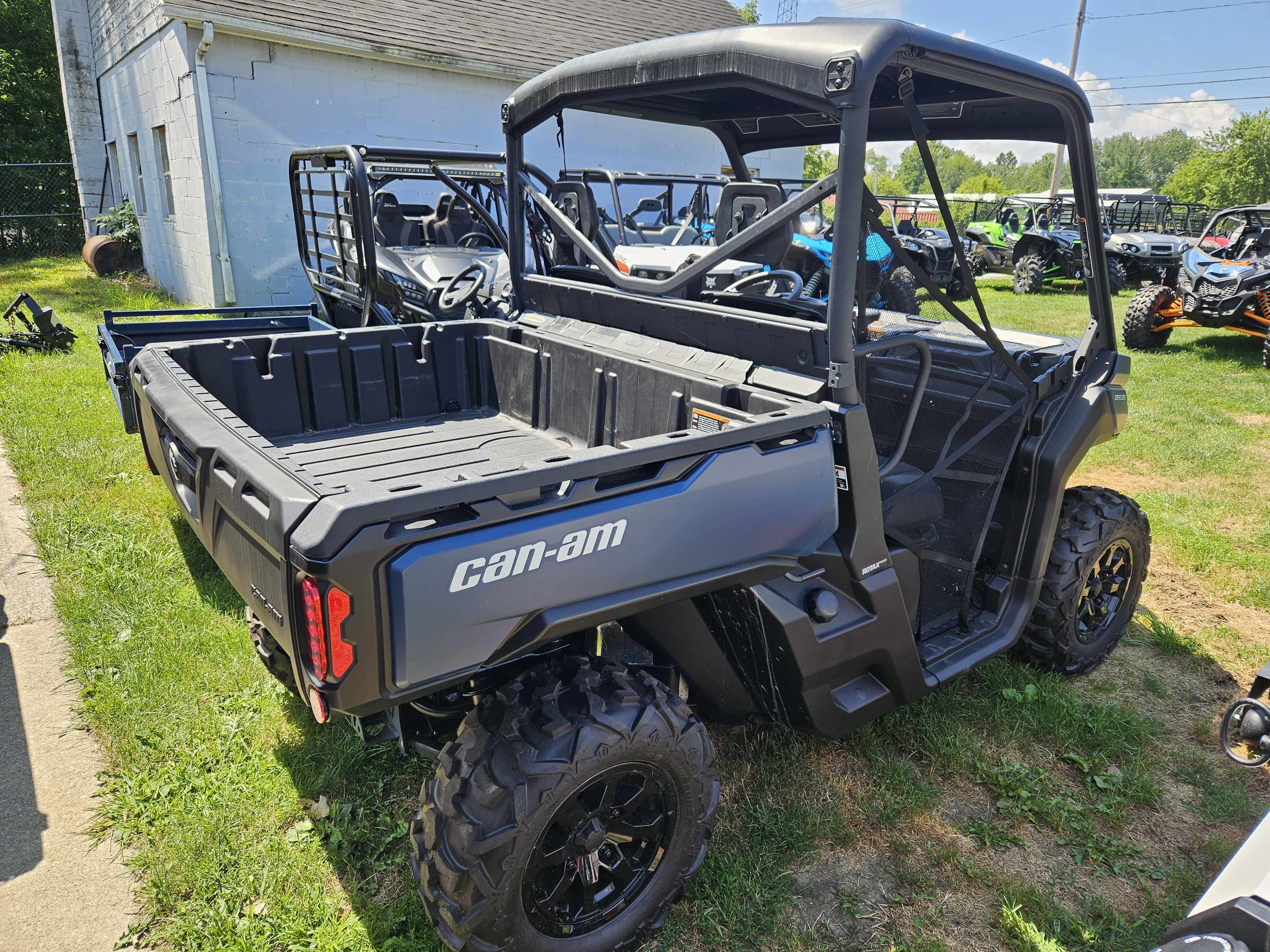 2026 Can-Am Defender XT HD7 Side x Side