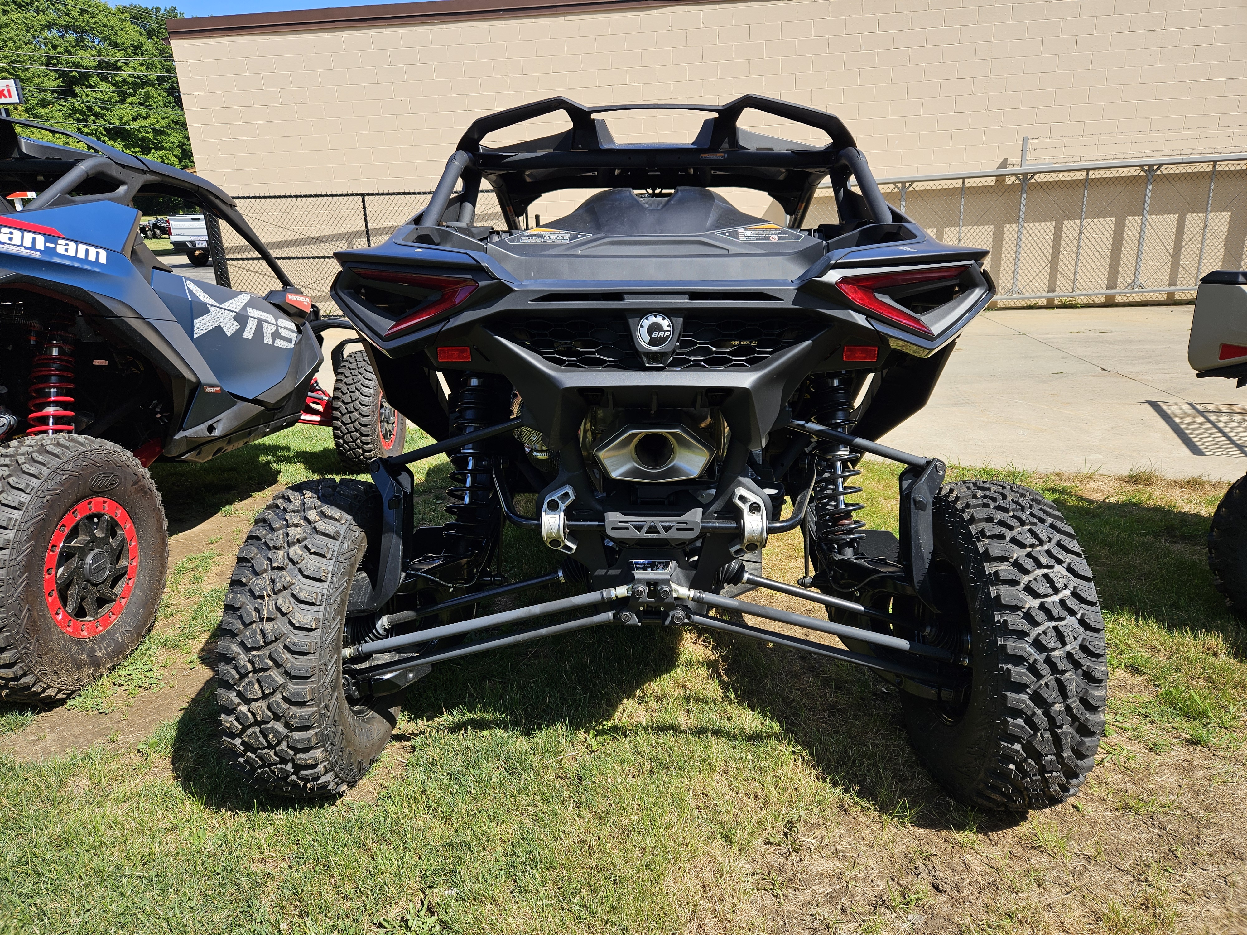 2026 Can-Am Maverick R X RS 999T DCT Side x Side