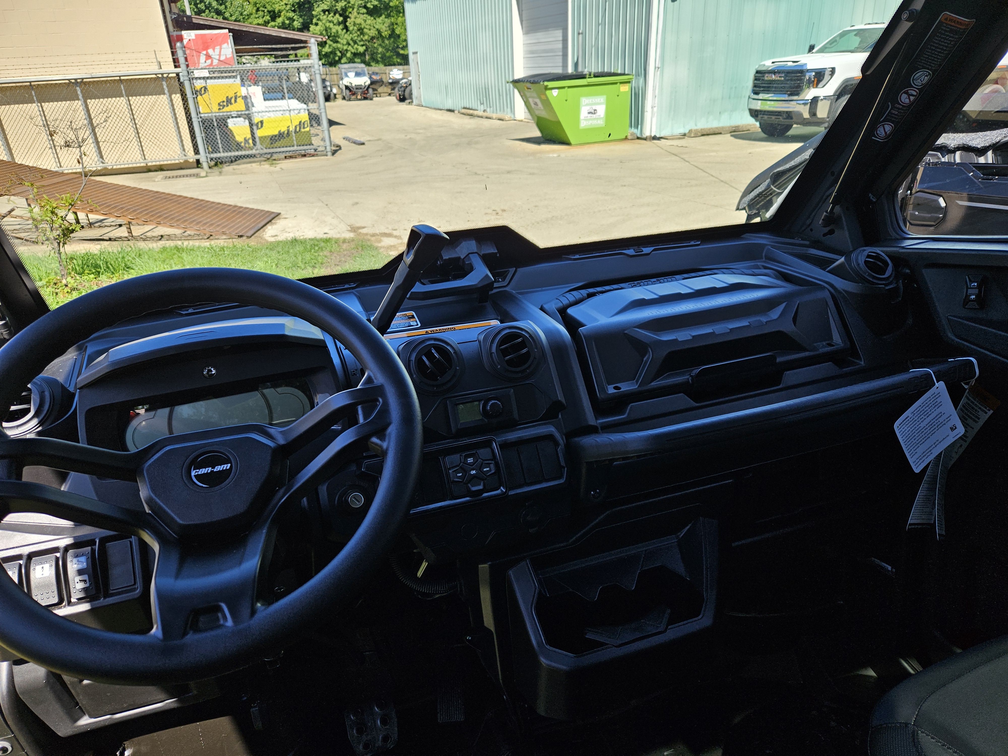 2026 Can-Am Defender 6X6 Limited Cab HD10 Side x Side
