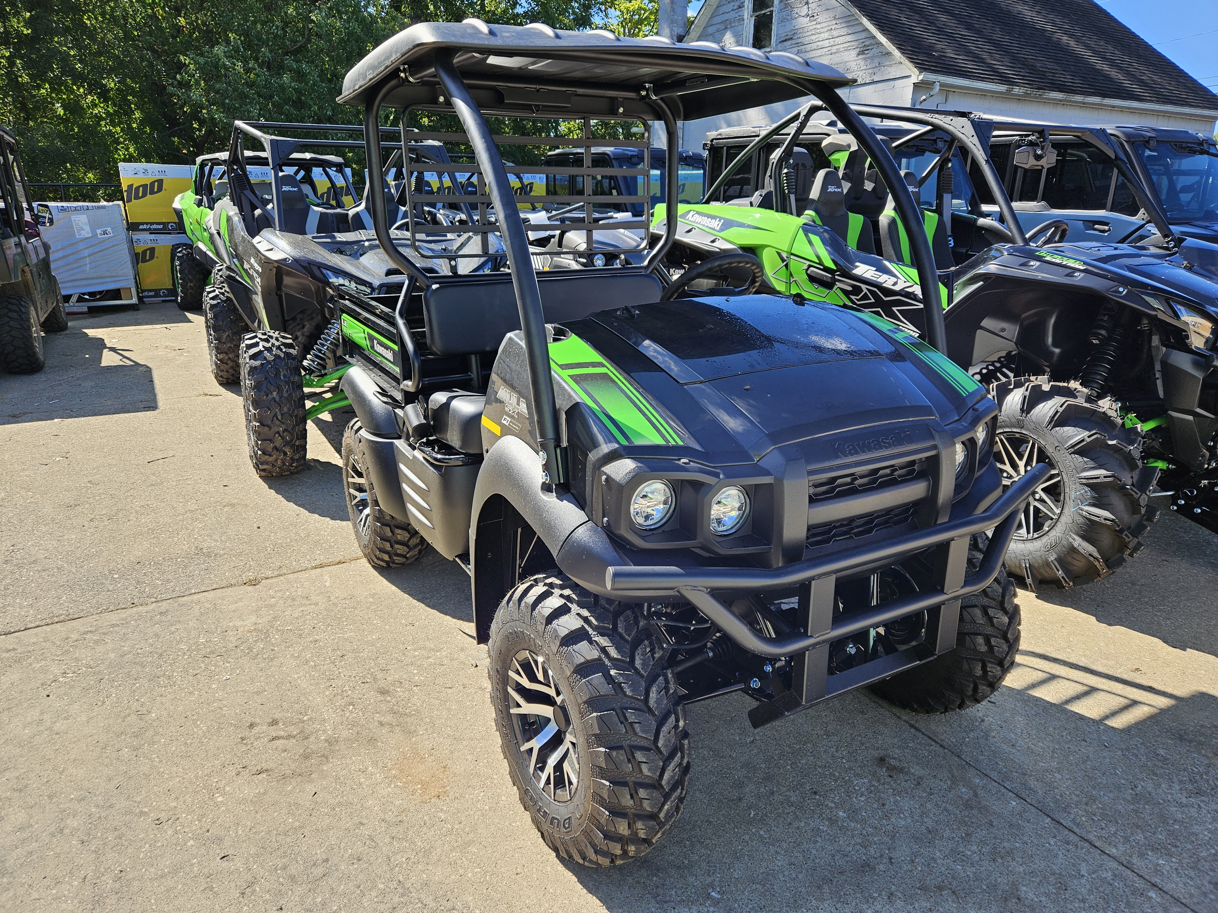 2026 Kawasaki MULE SX 4x4 XC LE Side x Side